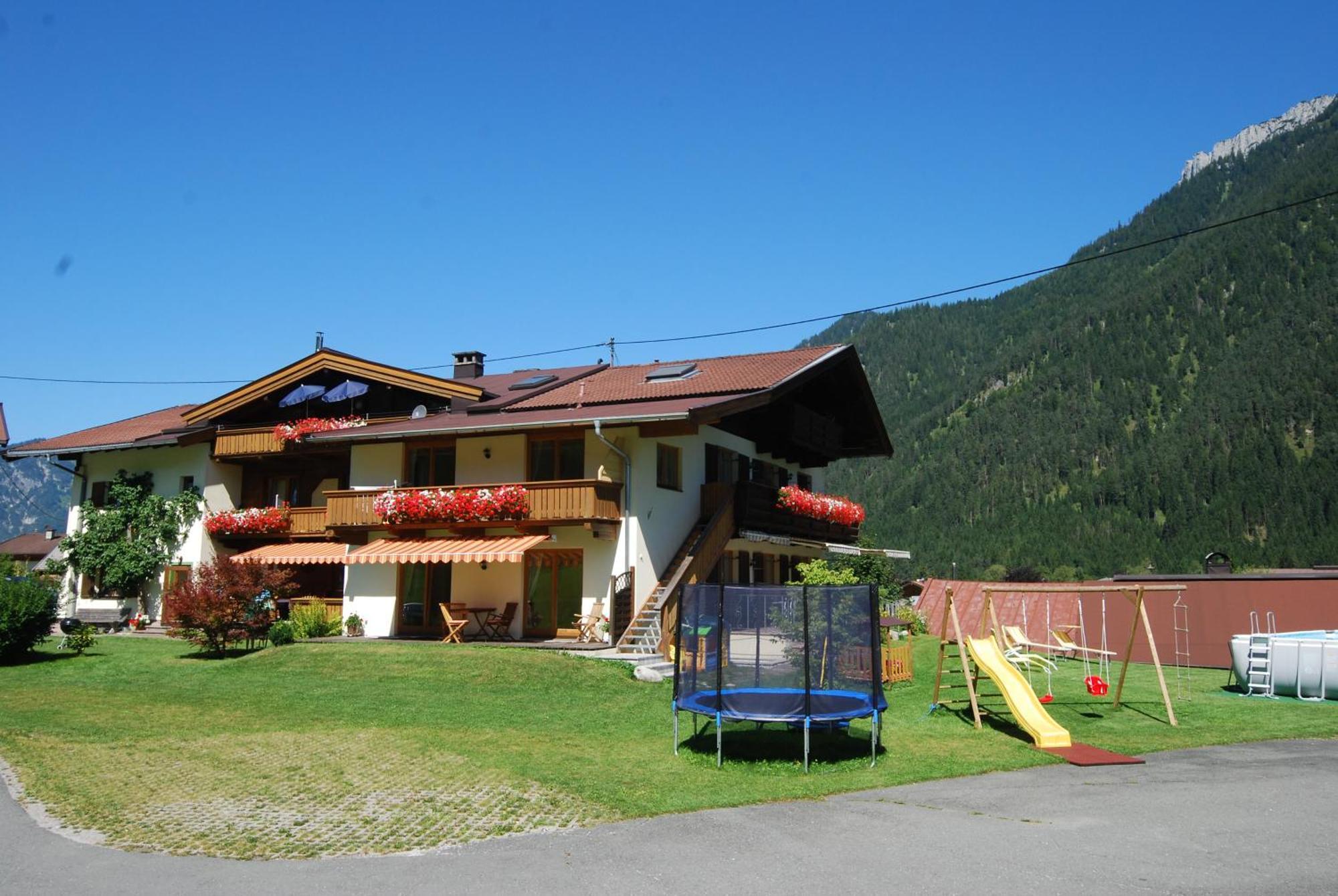 Gaestehaus Luise Waidring Exterior photo